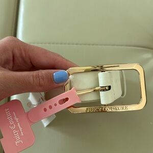 *NWT* Juicy Couture Gold and White Belt with Modern Design
